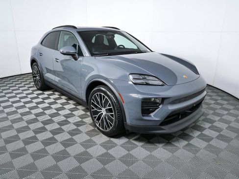 New 2026 Porsche Macan 4 Electric AWD/4WD image 27