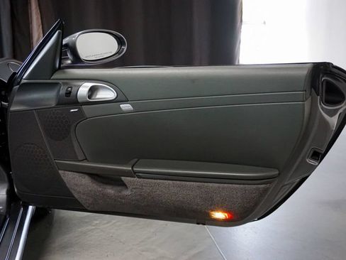 Used 2006 Porsche Boxster RWD image 39