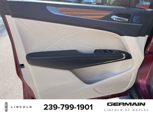 Used 2015 Lincoln MKC FWD w/ Equipment Group 101A Select image 12