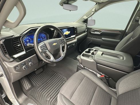 Used 2023 Chevrolet Silverado 1500 LT AWD/4WD image 12