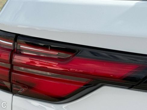 Certified 2023 Chevrolet Traverse LS FWD image 13