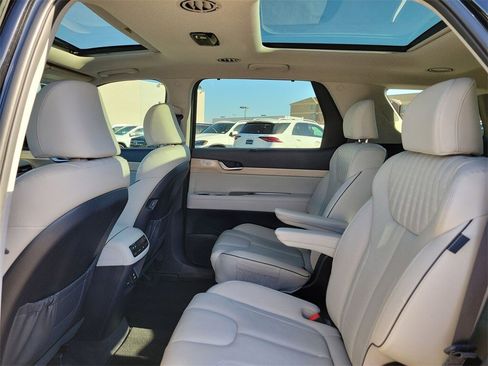 Used 2024 Hyundai Palisade Limited image 13