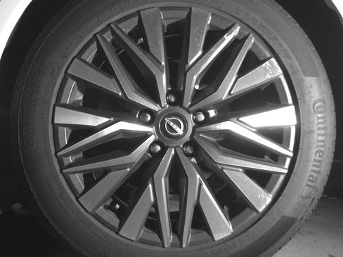 Used 2025 Nissan Altima 2.5 SV image 14