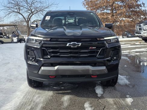 Used 2024 Chevrolet Colorado Z71 w/ Z71 Convenience Package 2 image 2