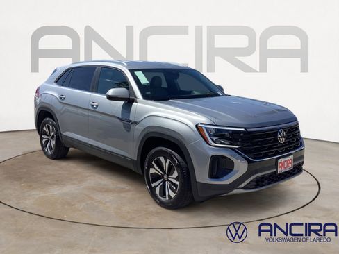 New 2026 Volkswagen Atlas Cross Sport SE FWD image 1