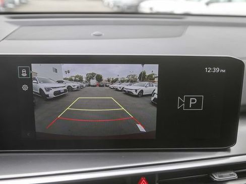 Certified 2025 Kia Sorento LX FWD image 26