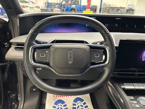 Used 2024 Lincoln Nautilus Premier w/ Jet Appearance Package AWD/4WD image 23
