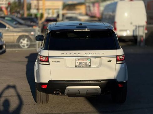 Used 2015 Land Rover Range Rover Sport HSE image 15