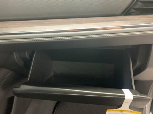 New 2026 Chevrolet Suburban Premier w/ Sun And Tow Package image 31