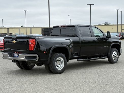 New 2026 Chevrolet Silverado 3500 LT w/ All Star Edition AWD/4WD image 5