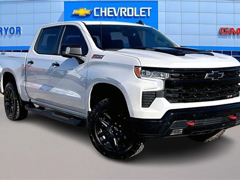 Used 2024 Chevrolet Silverado 1500 LT Trail Boss w/ LT Trail Boss Premium Package image 1