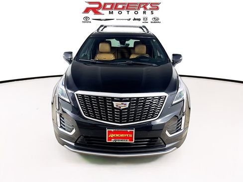 Used 2021 Cadillac XT5 Premium Luxury image 2