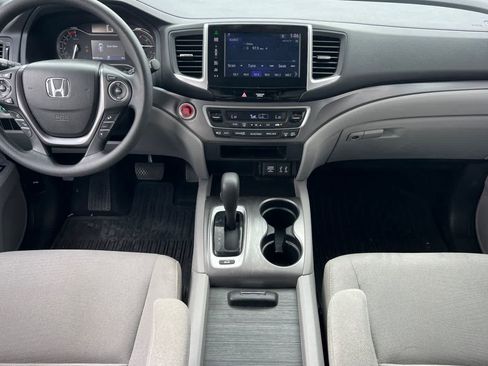 Used 2016 Honda Pilot EX image 4