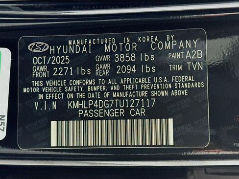 New 2026 Hyundai Elantra Limited FWD image 33