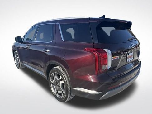 Used 2023 Hyundai Palisade Limited image 3