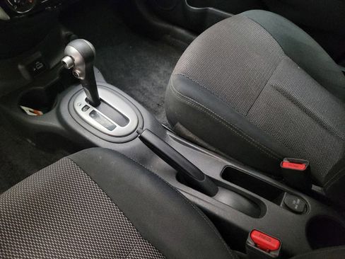 Used 2019 Nissan Versa SV w/ SV Special Edition Package image 26