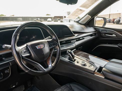 Used 2023 Cadillac Escalade Sport Platinum image 15