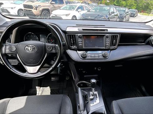 Used 2016 Toyota RAV4 XLE FWD image 16