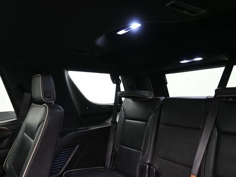 Used 2023 Chevrolet Tahoe Premier w/ Advanced Technology Package AWD/4WD image 15