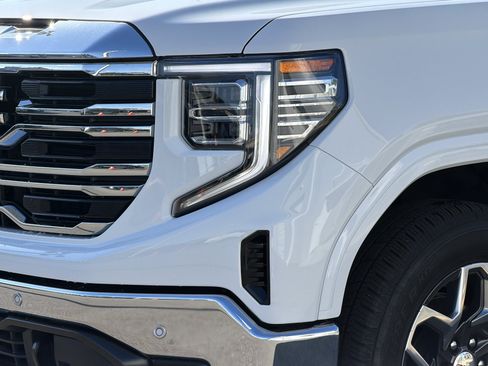 Used 2026 GMC Sierra 1500 SLT RWD image 8