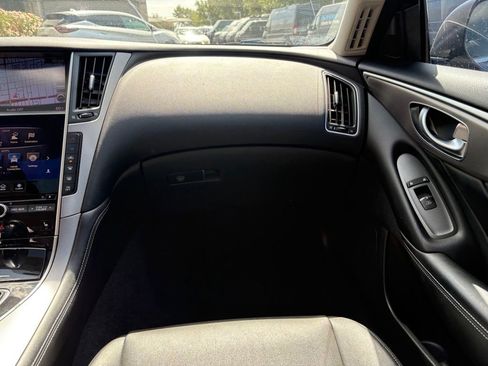 Used 2015 INFINITI Q50 Premium w/ Navigation Package RWD image 6