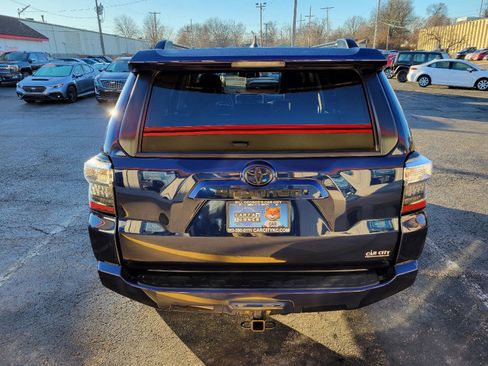 Used 2018 Toyota 4Runner SR5 Premium image 27