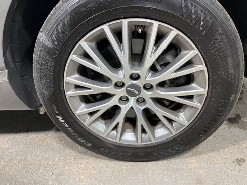 Used 2024 Genesis GV80 2.5T image 41