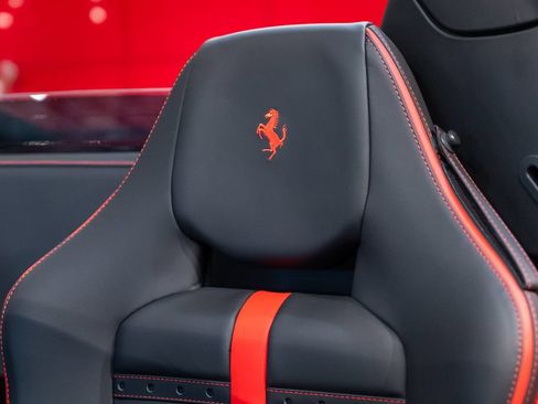 Certified 2023 Ferrari F8 Tributo RWD image 6