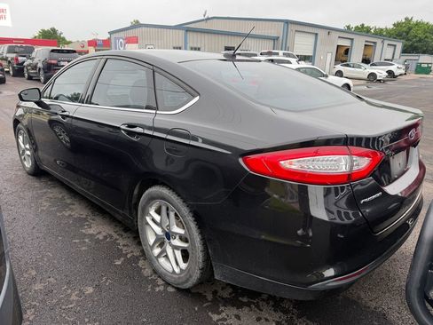 Used 2013 Ford Fusion SE FWD image 5