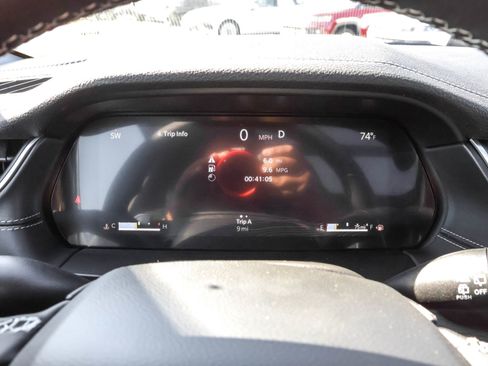 New 2025 Jeep Grand Cherokee Limited w/ Black Appearance Package image 23