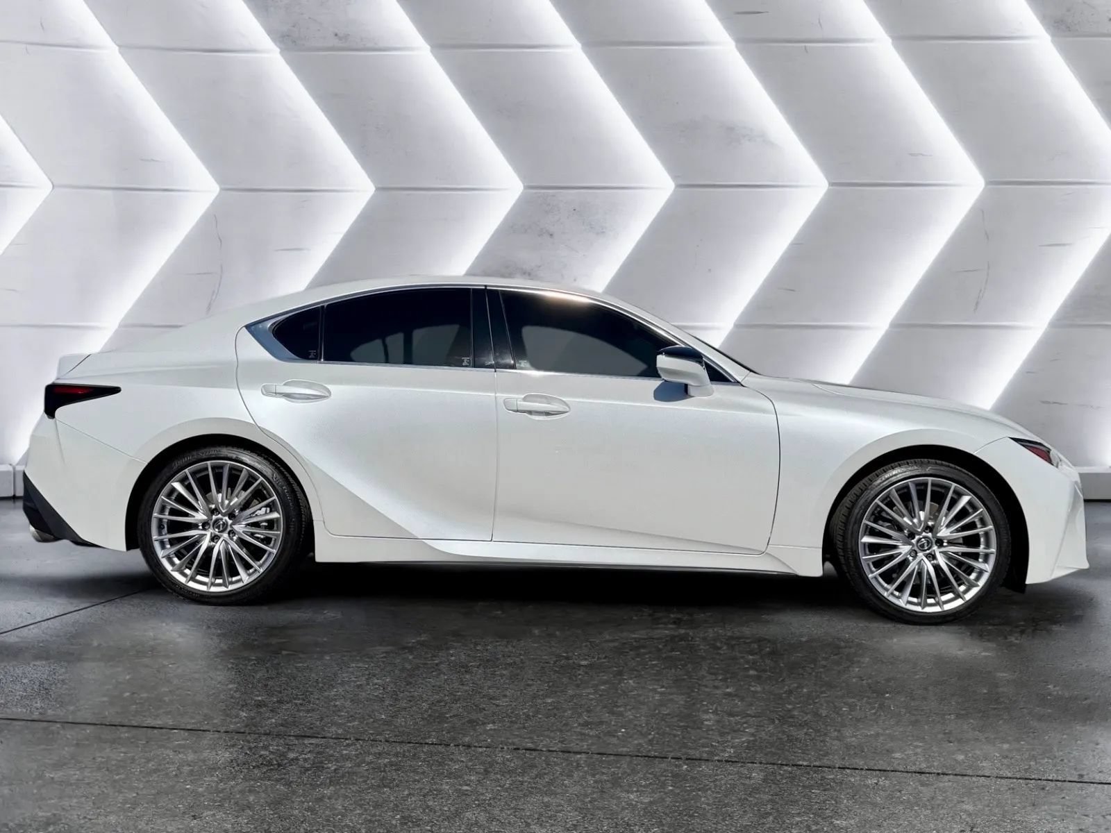 Used 2023 Lexus IS 300 AWD w/ Premium Package image 4