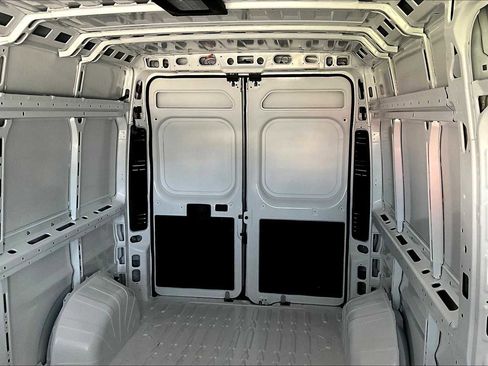 New 2026 RAM ProMaster 2500 w/ Convenience Group FWD image 18