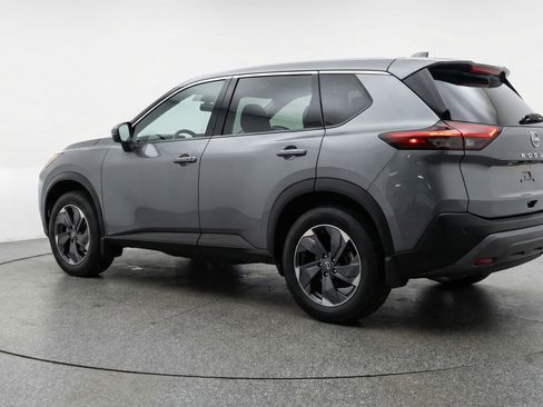 Used 2025 Nissan Rogue SV AWD/4WD image 6