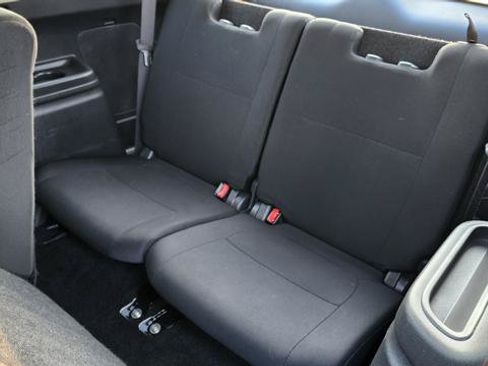 Used 2014 Mitsubishi Outlander SE FWD image 17