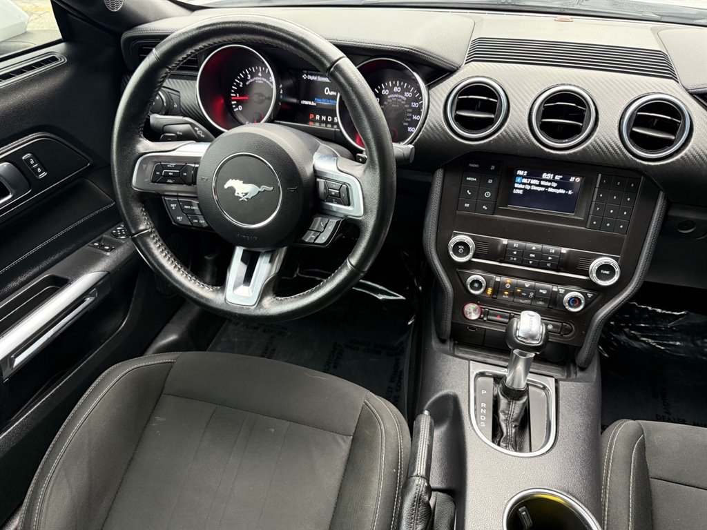Used 2020 Ford Mustang Coupe RWD image 20