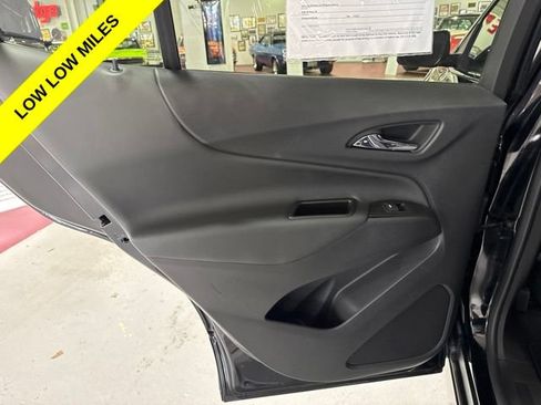 Used 2023 Chevrolet Equinox LT AWD/4WD image 26