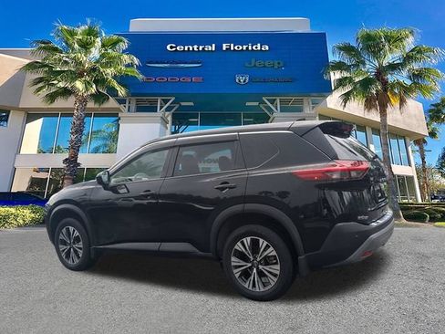 Used 2023 Nissan Rogue SV AWD/4WD image 7