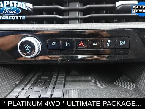 Used 2025 Ford Explorer Platinum w/ Ultimate Package AWD/4WD image 17