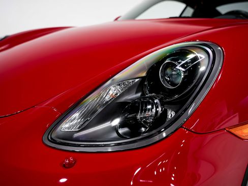 Used 2016 Porsche Cayman GT4 RWD image 29