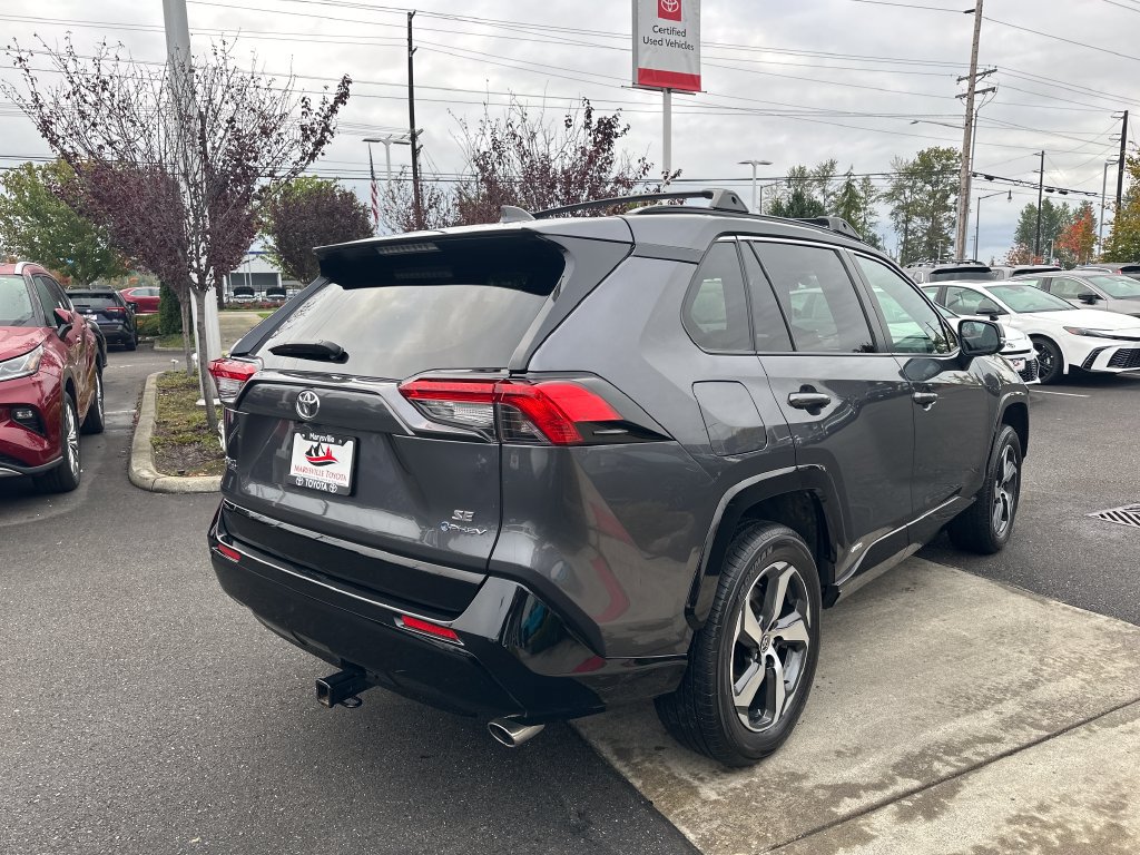 Used 2025 Toyota RAV4 SE w/ Weather & Moonroof Package AWD/4WD image 5