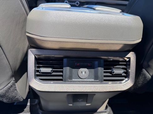 Used 2025 Ford F350 Platinum w/ Platinum Plus Package AWD/4WD image 43