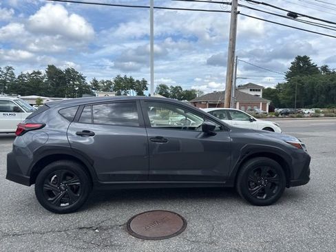 Used 2024 Subaru Crosstrek 2.0i AWD/4WD image 2