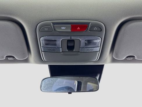 Used 2025 Kia Telluride S image 25