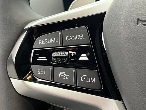 Certified 2025 BMW 330i Sedan image 19