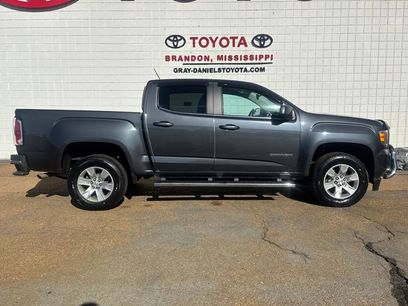 Used 2017 GMC Canyon SLE w/ SLE Convenience Package