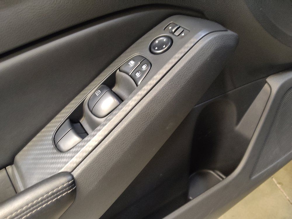 Used 2025 Nissan Altima 2.5 SV FWD image 27