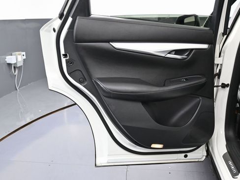 Used 2021 INFINITI QX50 Luxe w/ Appearance Package image 39