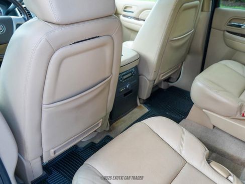 Used 2009 Cadillac Escalade AWD image 54