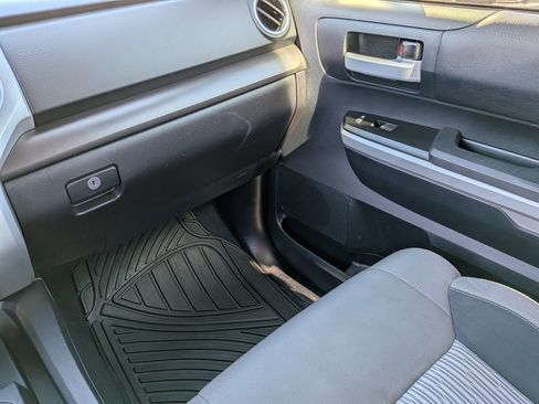 Used 2015 Toyota Tundra SR5 image 15