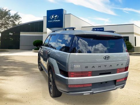 Used 2025 Hyundai Santa Fe XRT AWD/4WD image 3